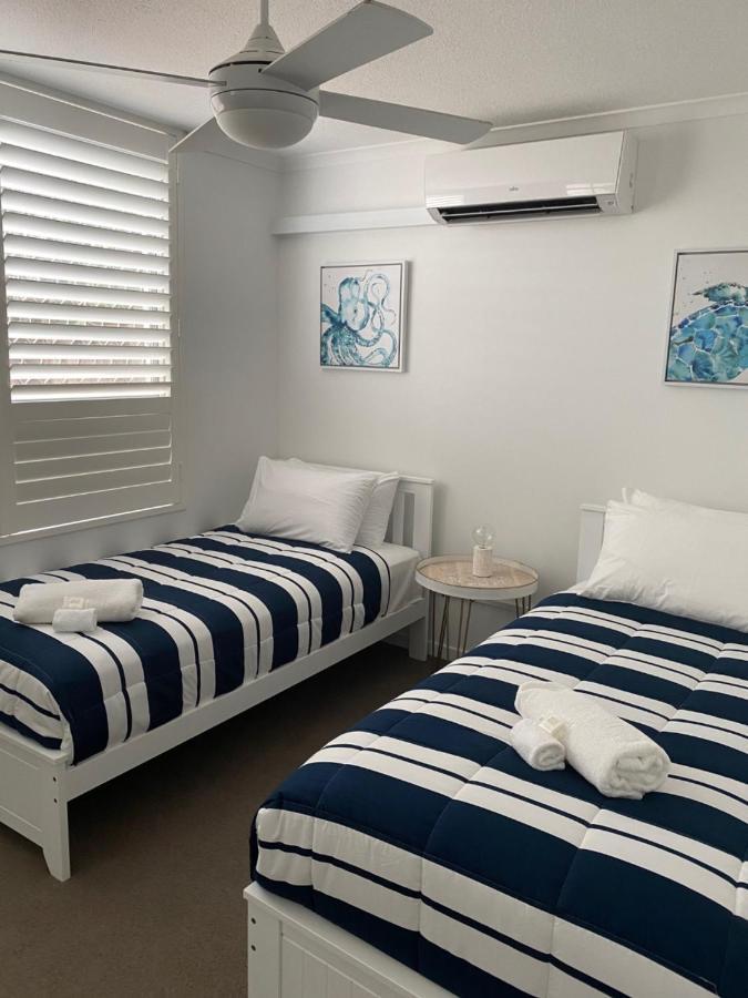 Sanctuary Beach Resort Gold Coast Exterior photo