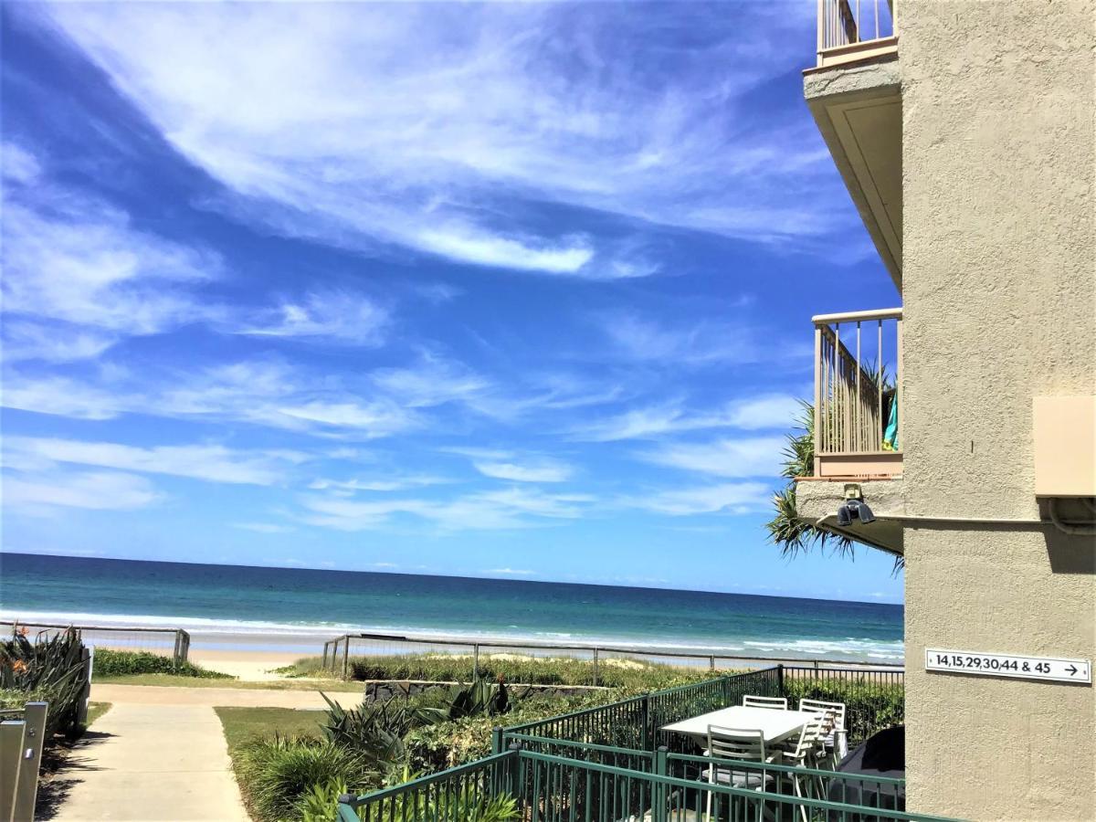 Sanctuary Beach Resort Gold Coast Exterior photo
