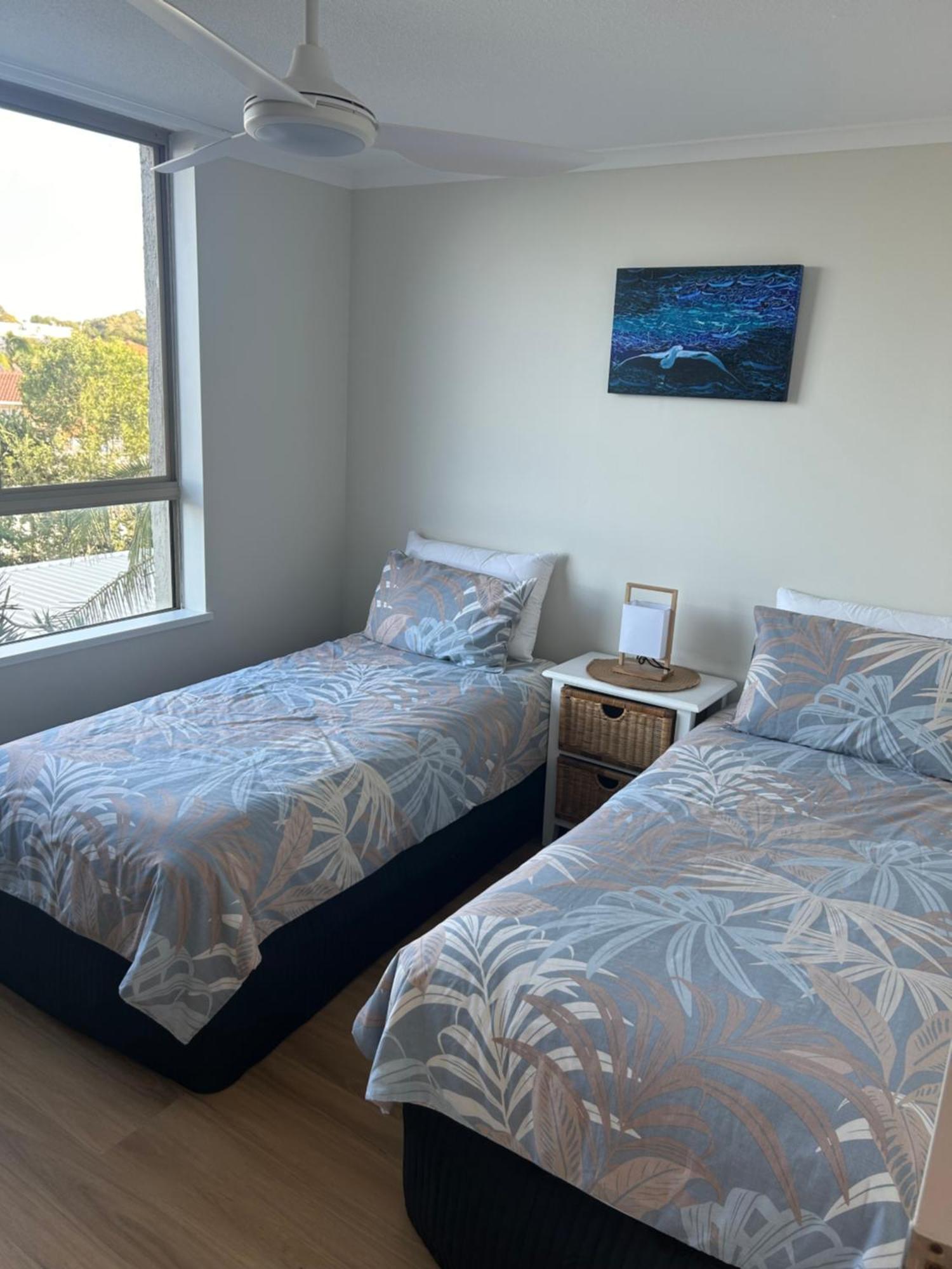 Sanctuary Beach Resort Gold Coast Exterior photo